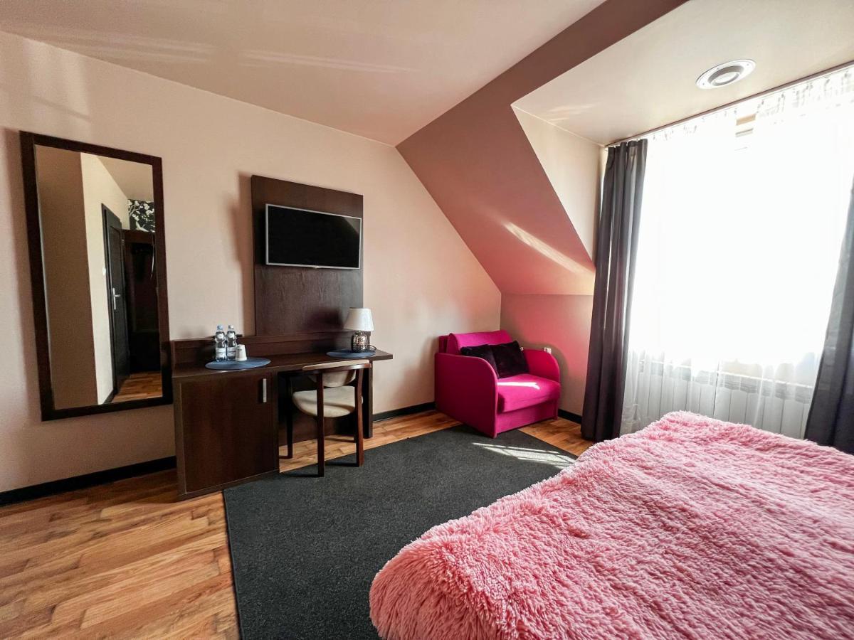 Noclegi Pod Lasem Lublin Exterior foto